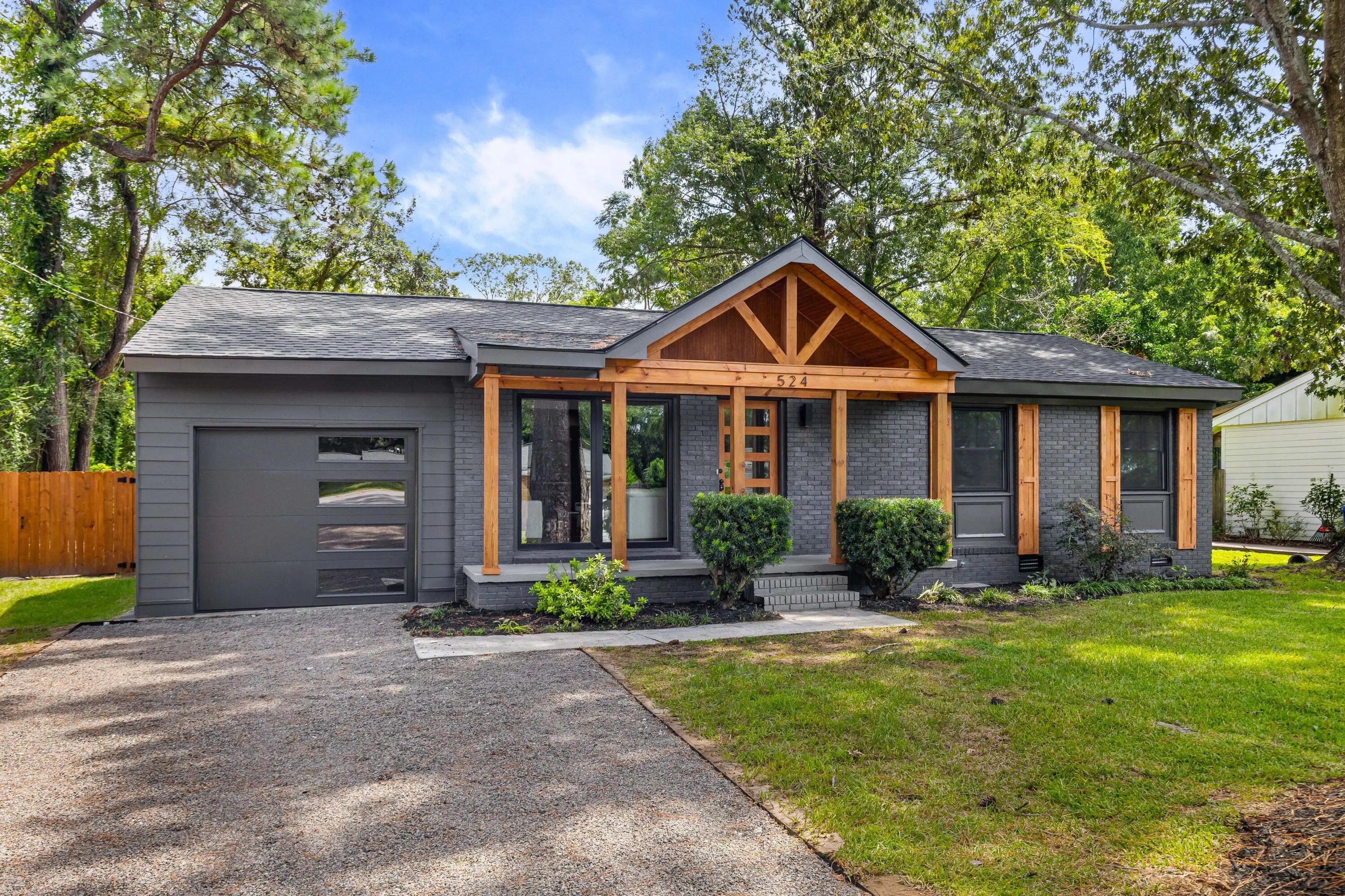 Photo of Listing #25023763