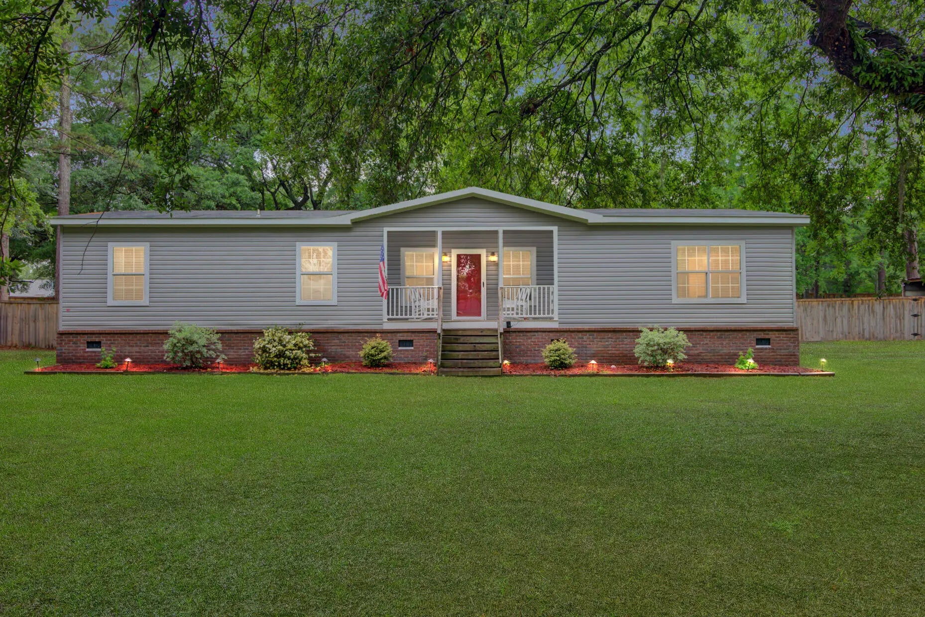 Photo of Listing #25013199