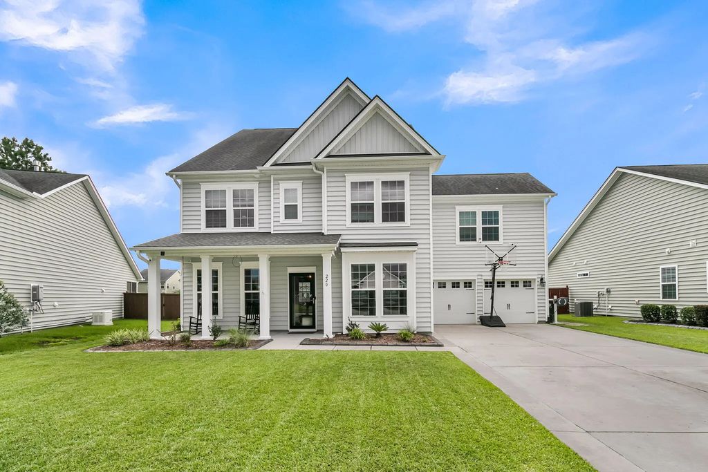 220 Witch Hazel Street, Summerville