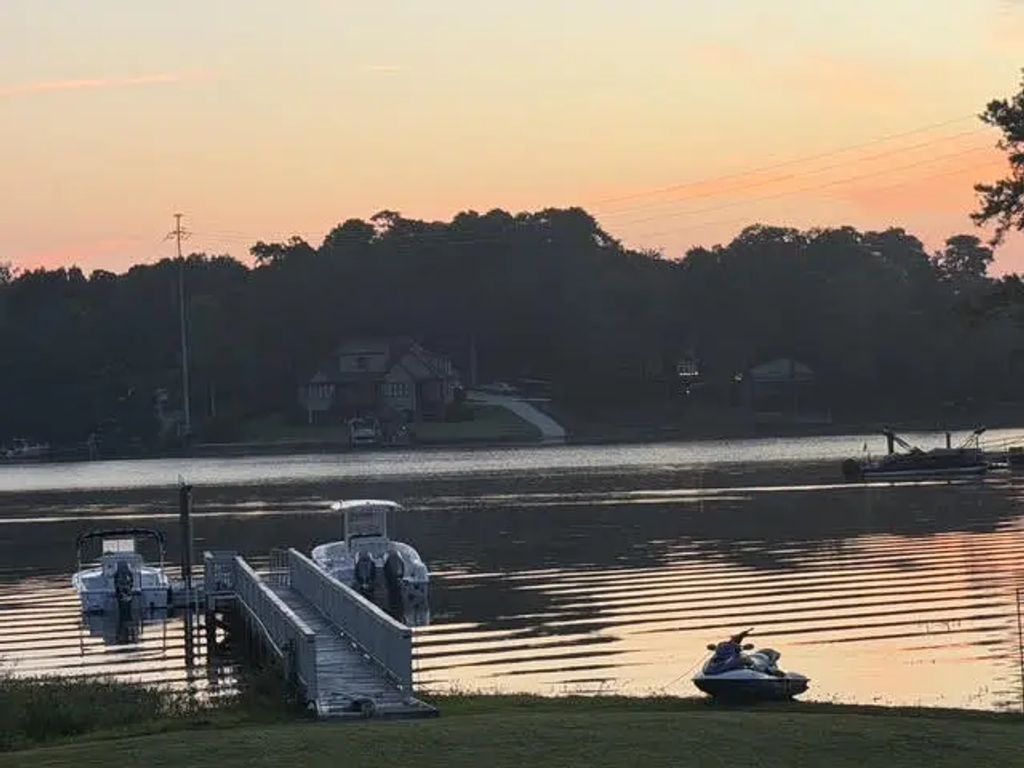 526 Greengarden Court, Chapin