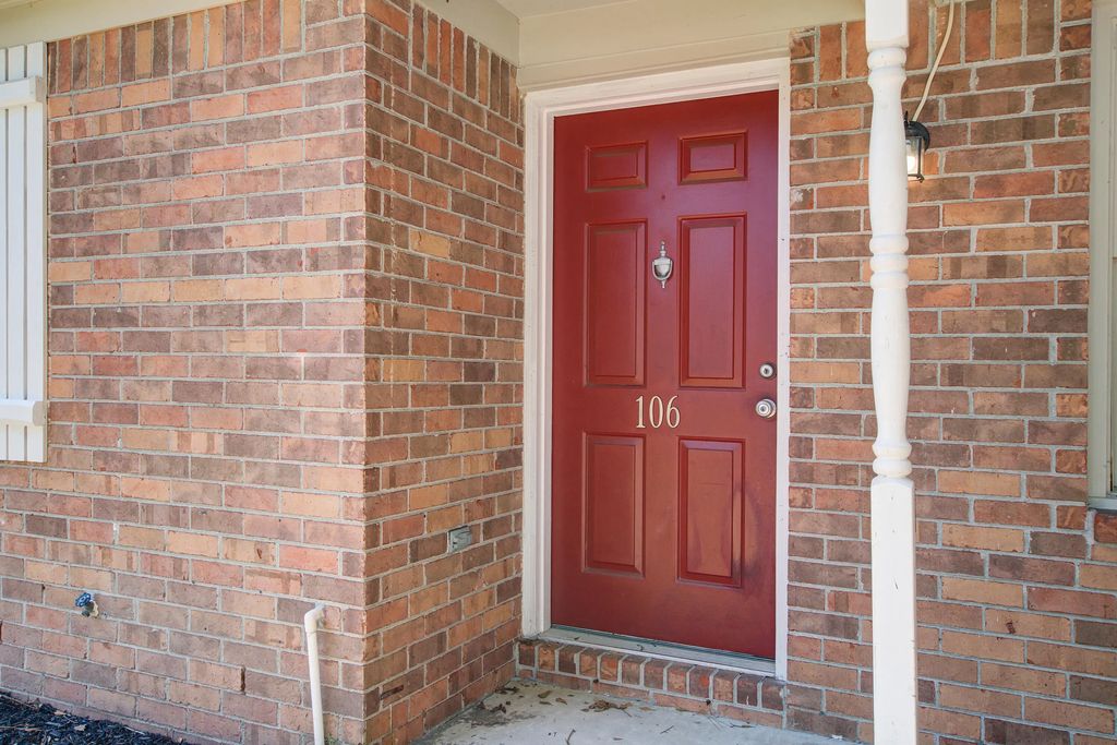 106 Kirk Court, Summerville