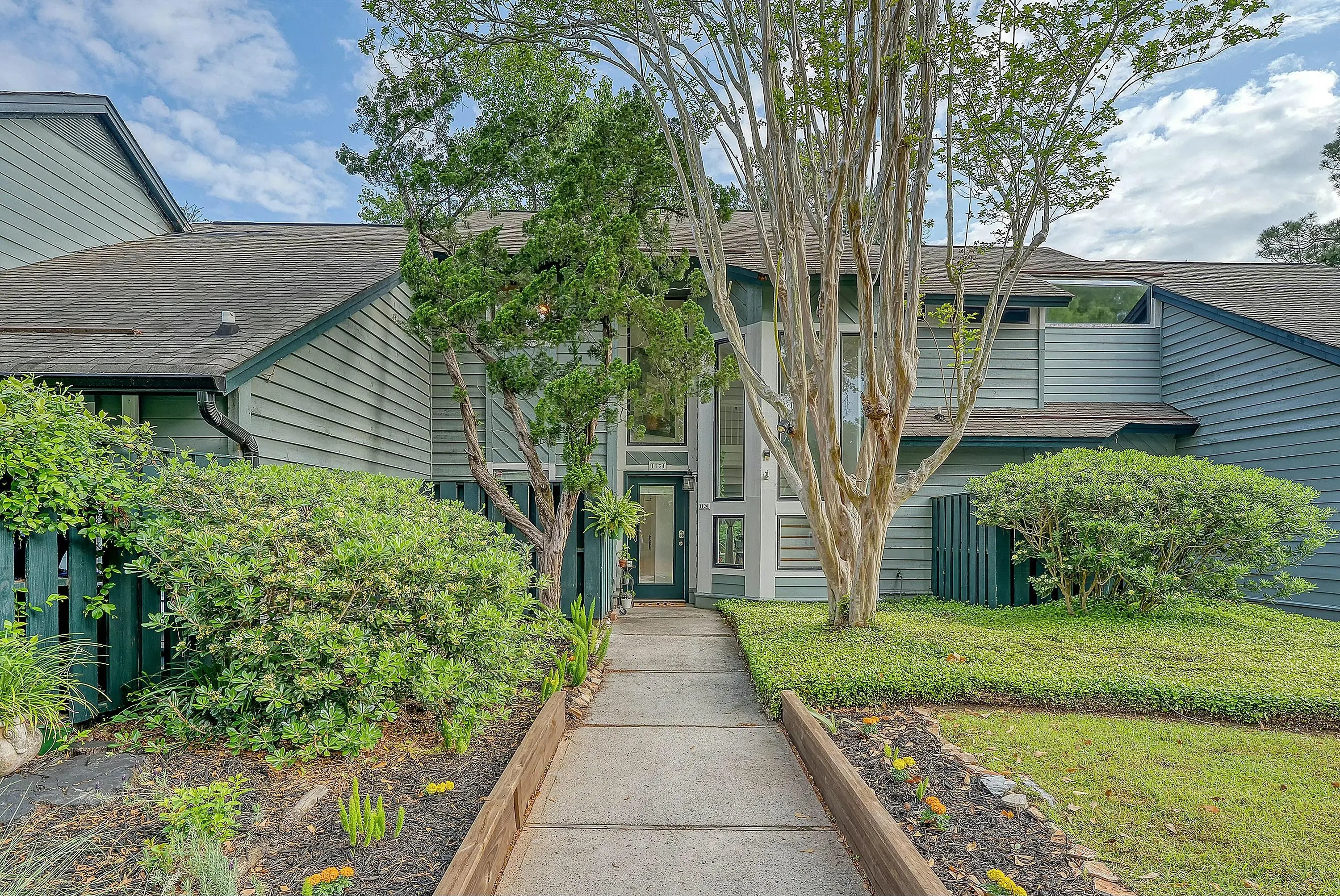 Photo of Listing #25010016