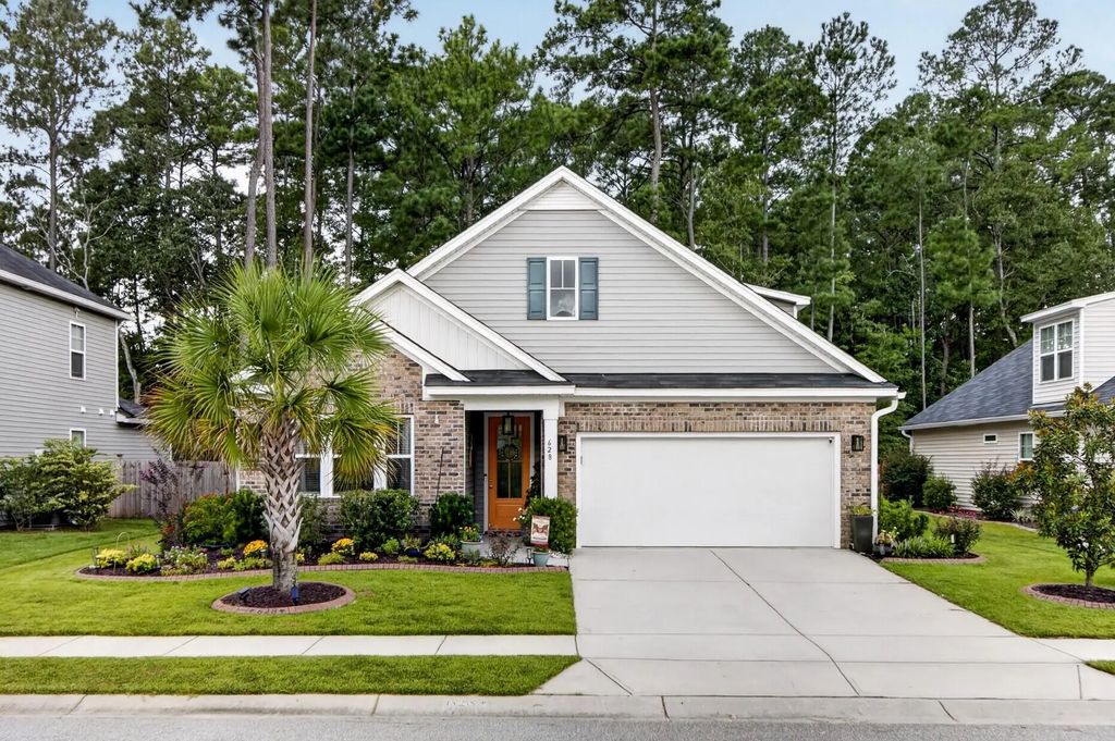 628 Kilarney Road, Summerville