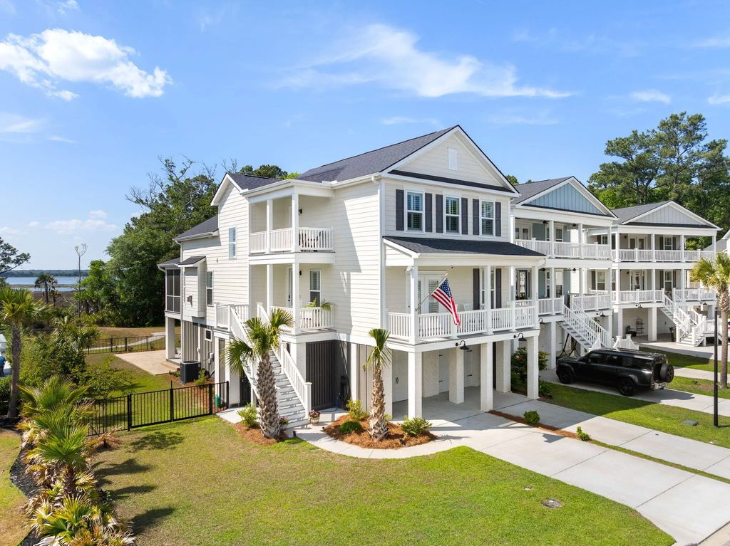 523 Spring Hollow Drive, Charleston
