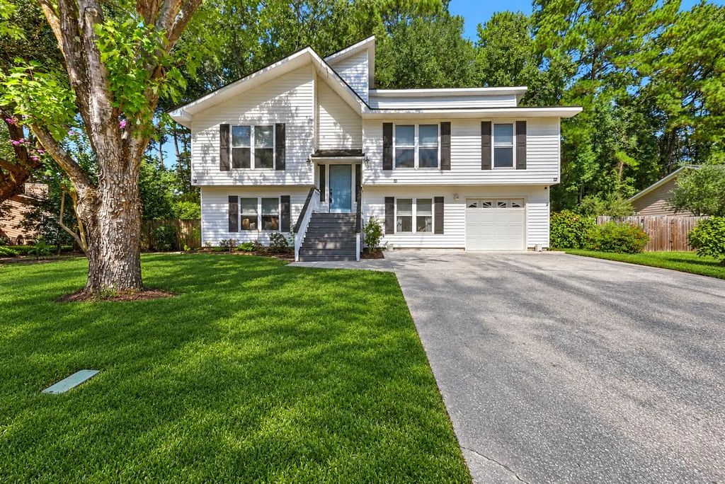 2730 Cordwainer Court, Charleston