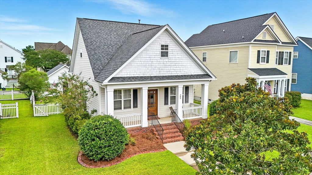 203 Hydrangea Street, Summerville