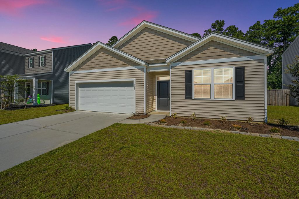 142 Summit View Drive, Summerville
