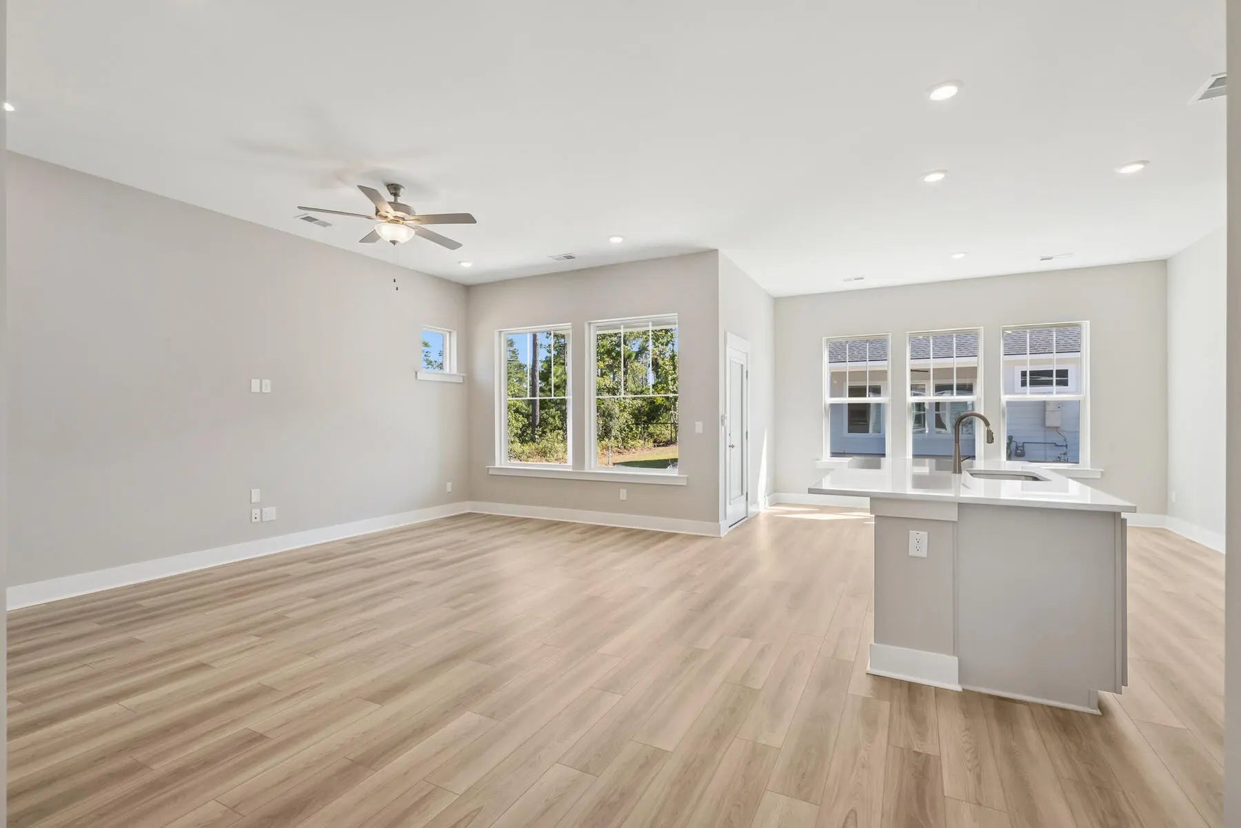 Photo of Listing #25014992