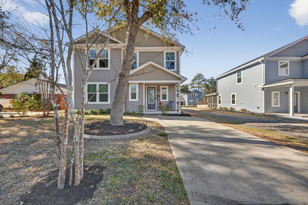 1723 W Avalon Circle, Charleston