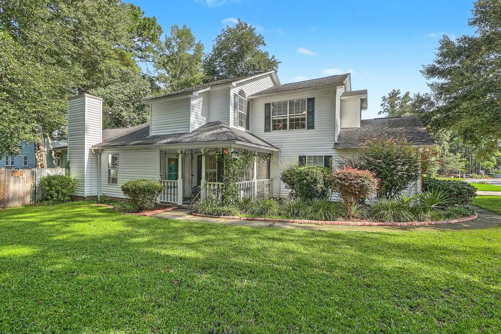 306 Black Oak Boulevard, Summerville