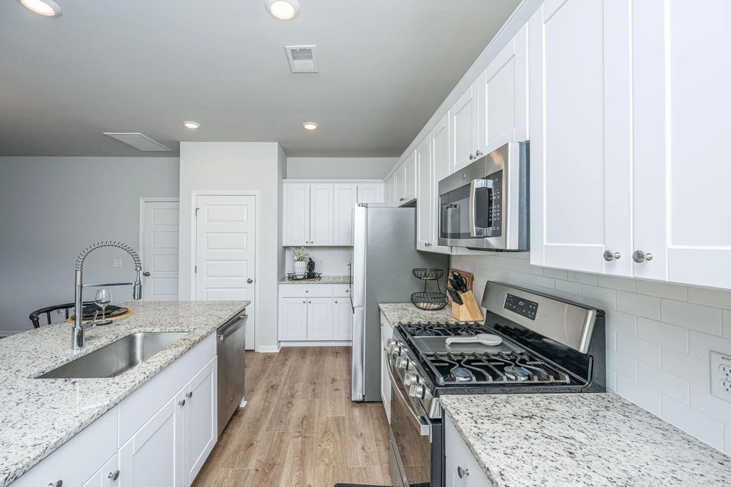 2114 Longhorn Lane, Summerville