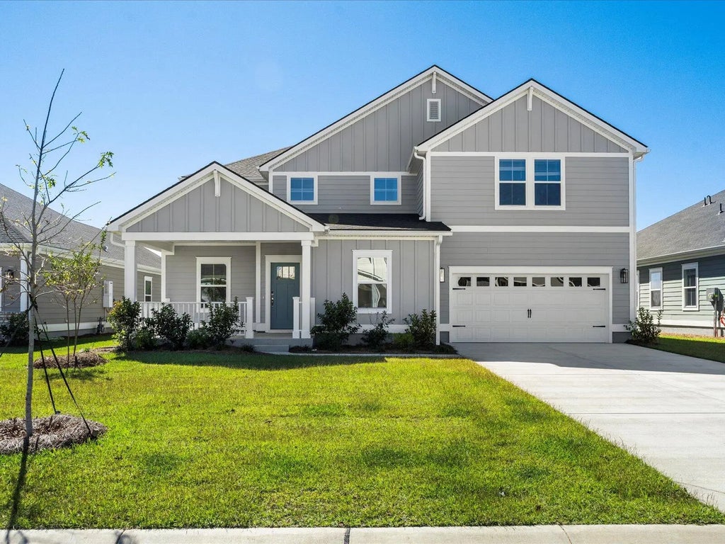 421 Radiant Blue Way, Summerville