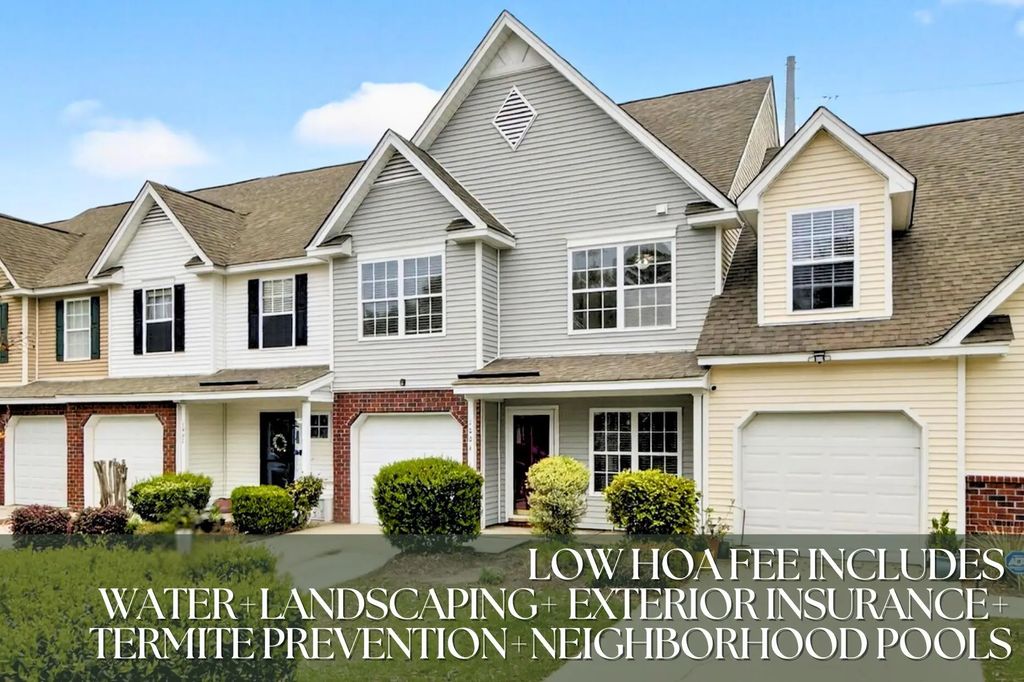 1004 Yellow Hawthorn, Summerville