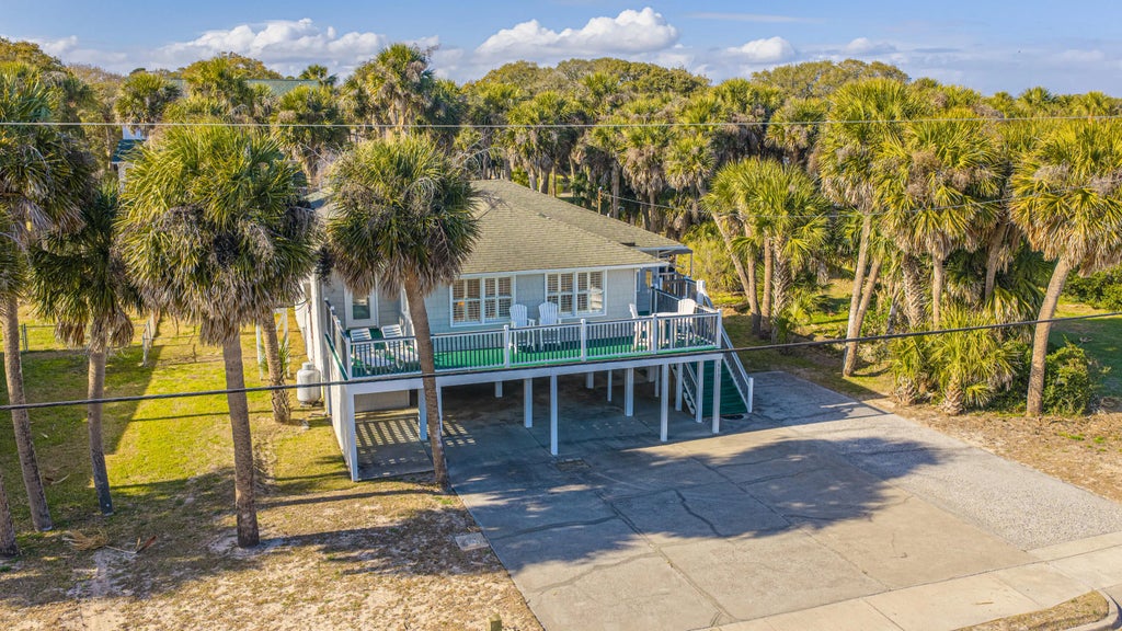 613 Palmetto Boulevard, Edisto Beach