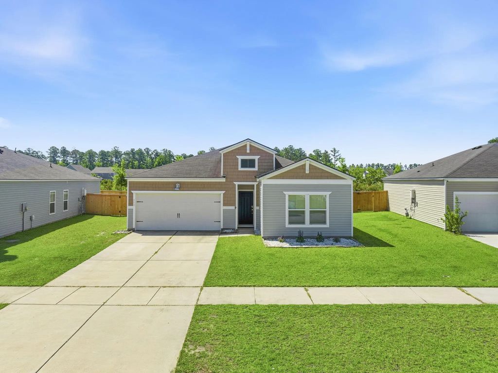 111 Lucky Day Drive, Summerville