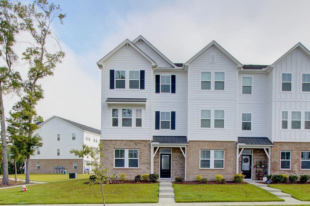 5134 Double Eagle Loop, Summerville
