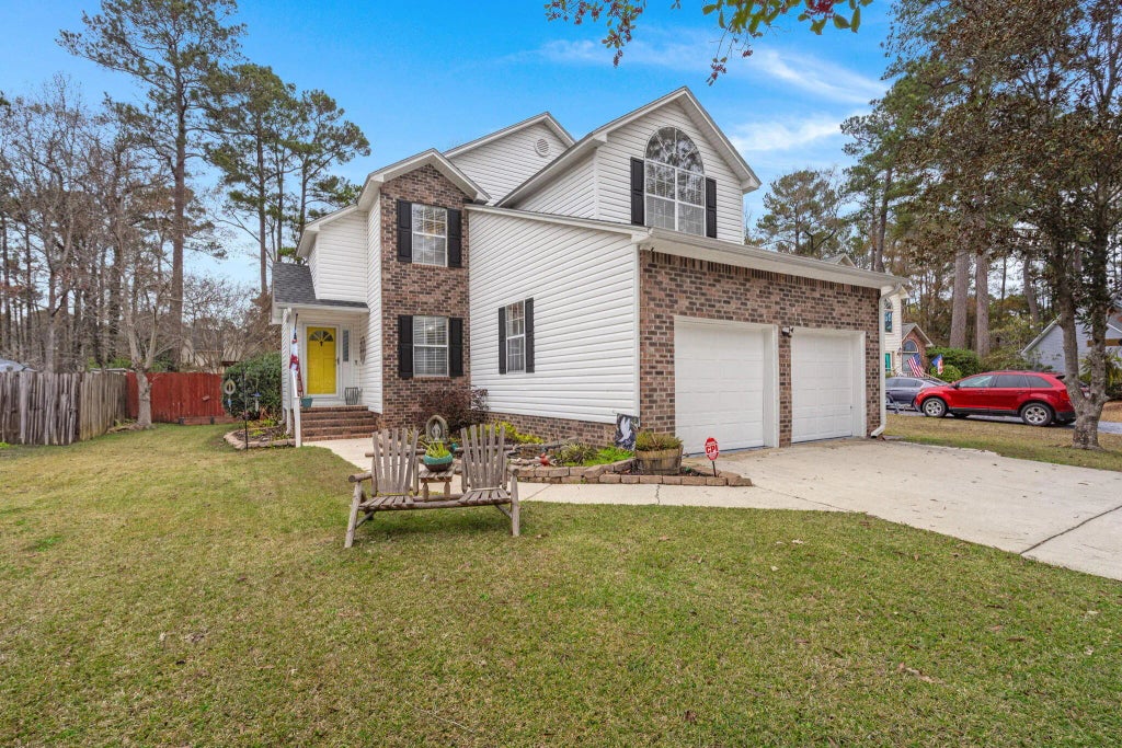 1005 Shinnecock Hill Court, Summerville