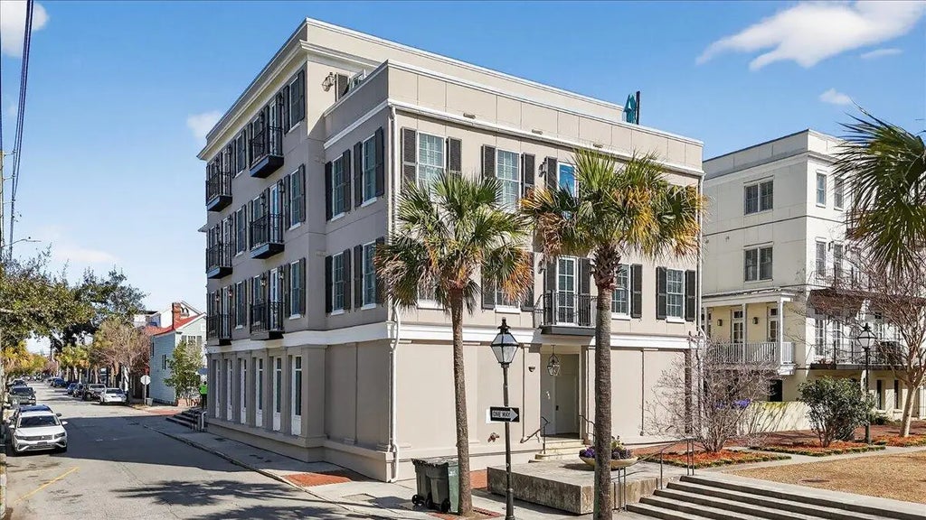 69 Morris Street Apt 301, Charleston