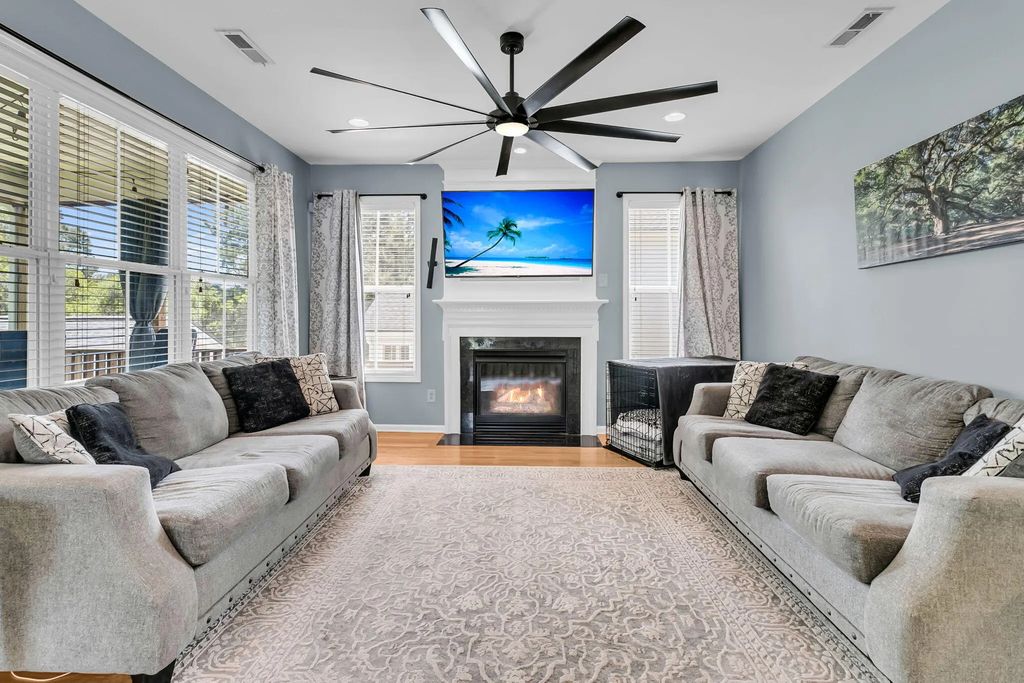 2282 Sandy Point Lane, Mount Pleasant
