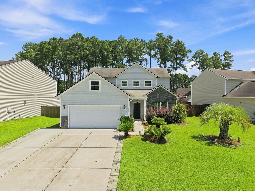 518 Stafford Springs Court, Summerville