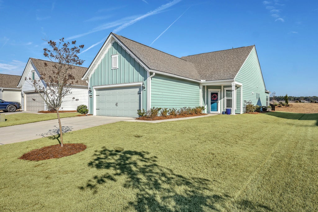174 Garden Gate Way, Summerville