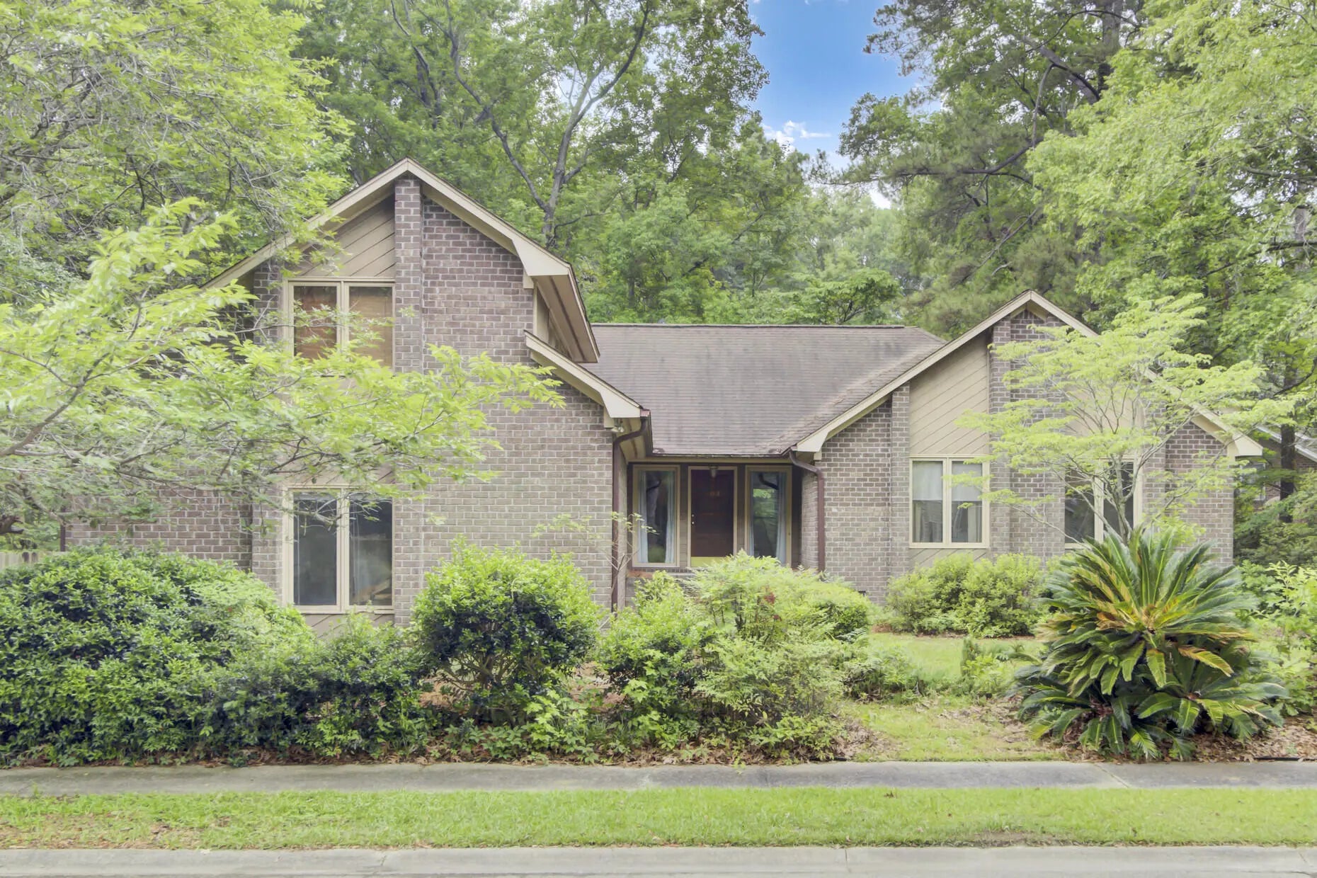 Photo of Listing #25015198