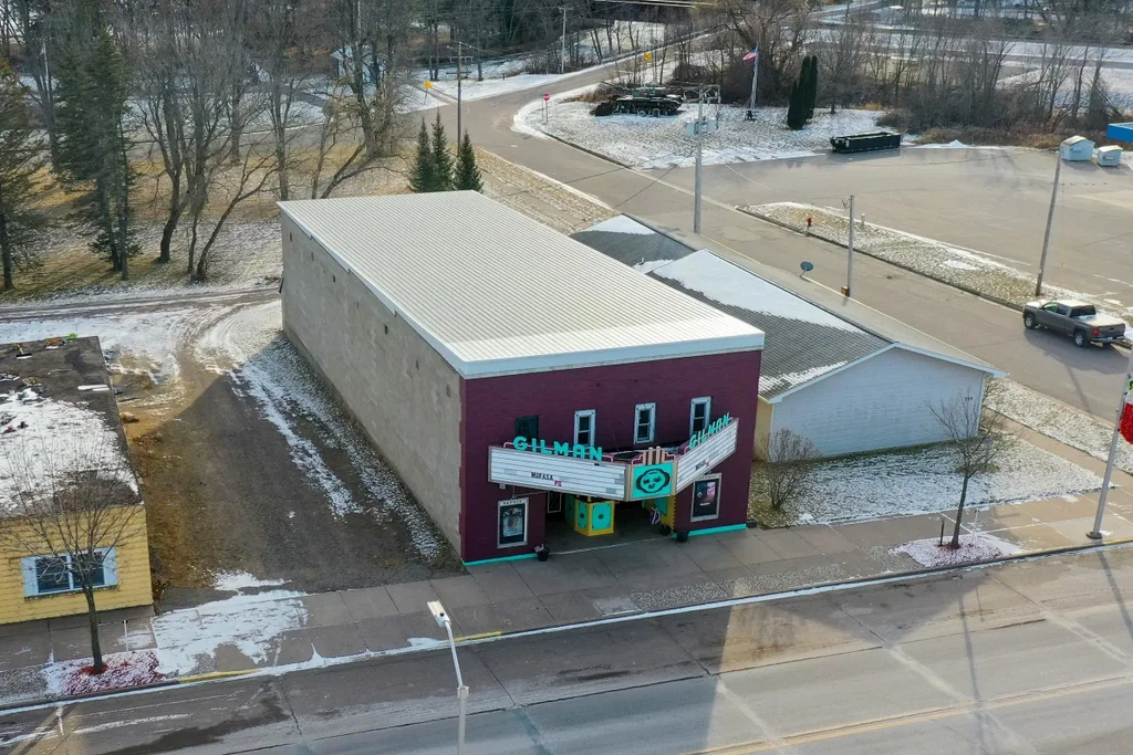 230 E Main Street, Gilman