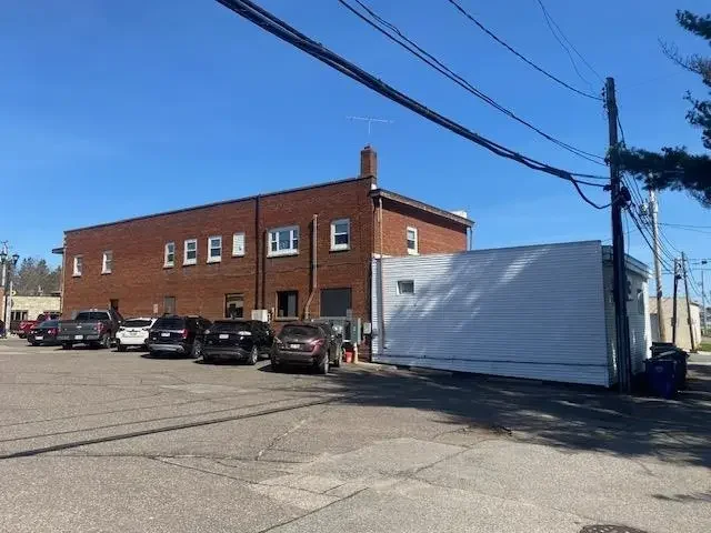 304 Main Street, Marathon