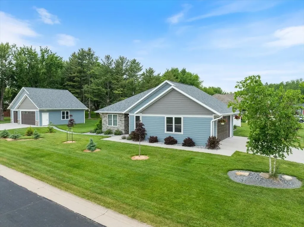 1415 E 20th Street, Marshfield