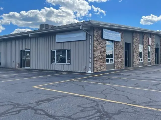 4111 Schofield Avenue, Weston