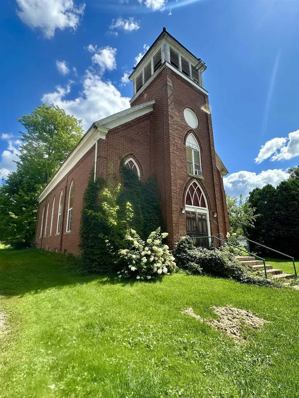 212 N Third Avenue, Edgar