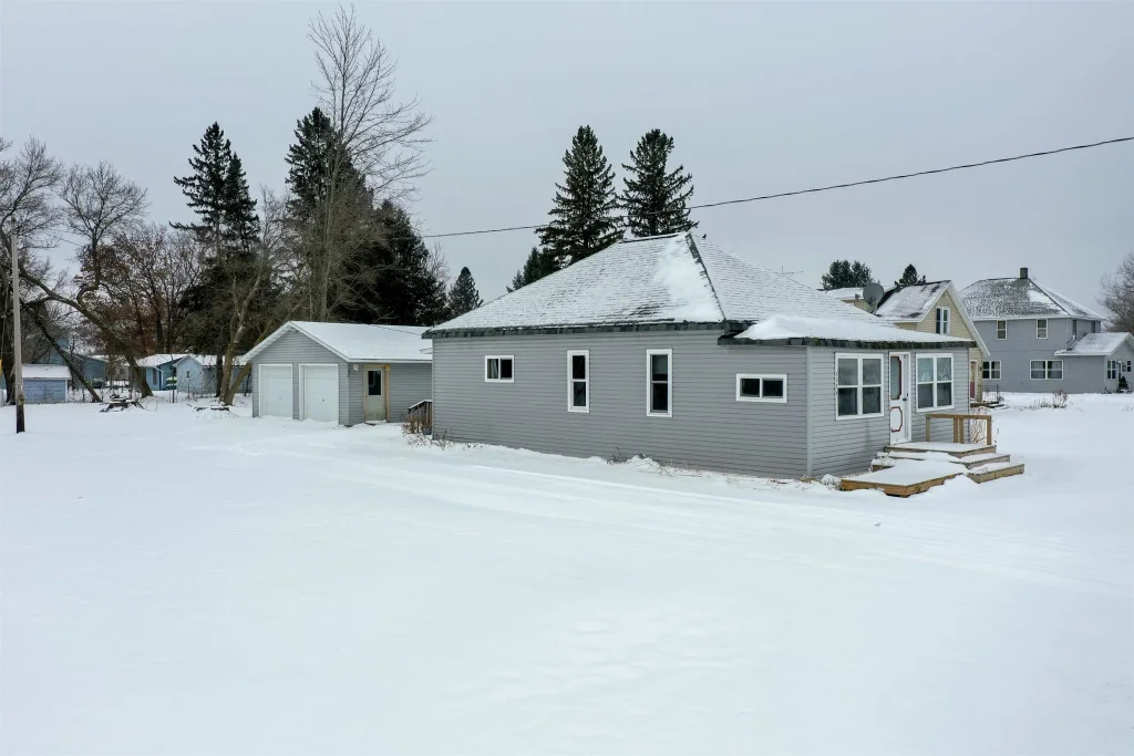 1125 Railroad Street, Rib Lake