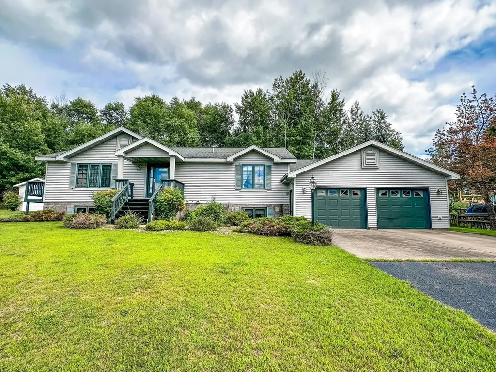 1224 Saunders Avenue, Park Falls