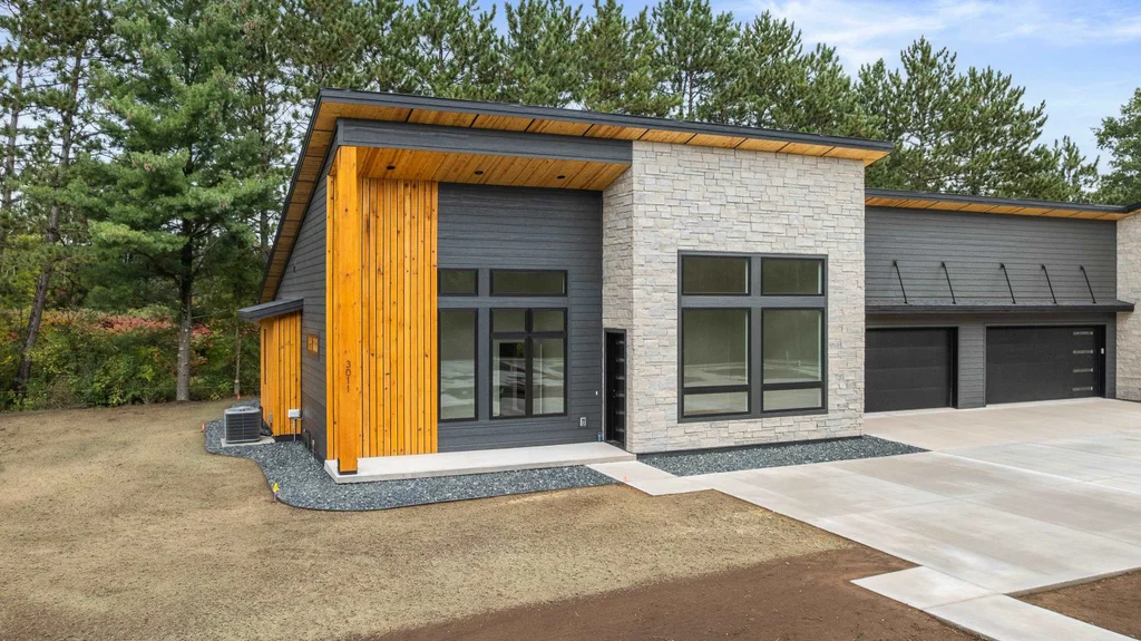 3011 First Street, Plover