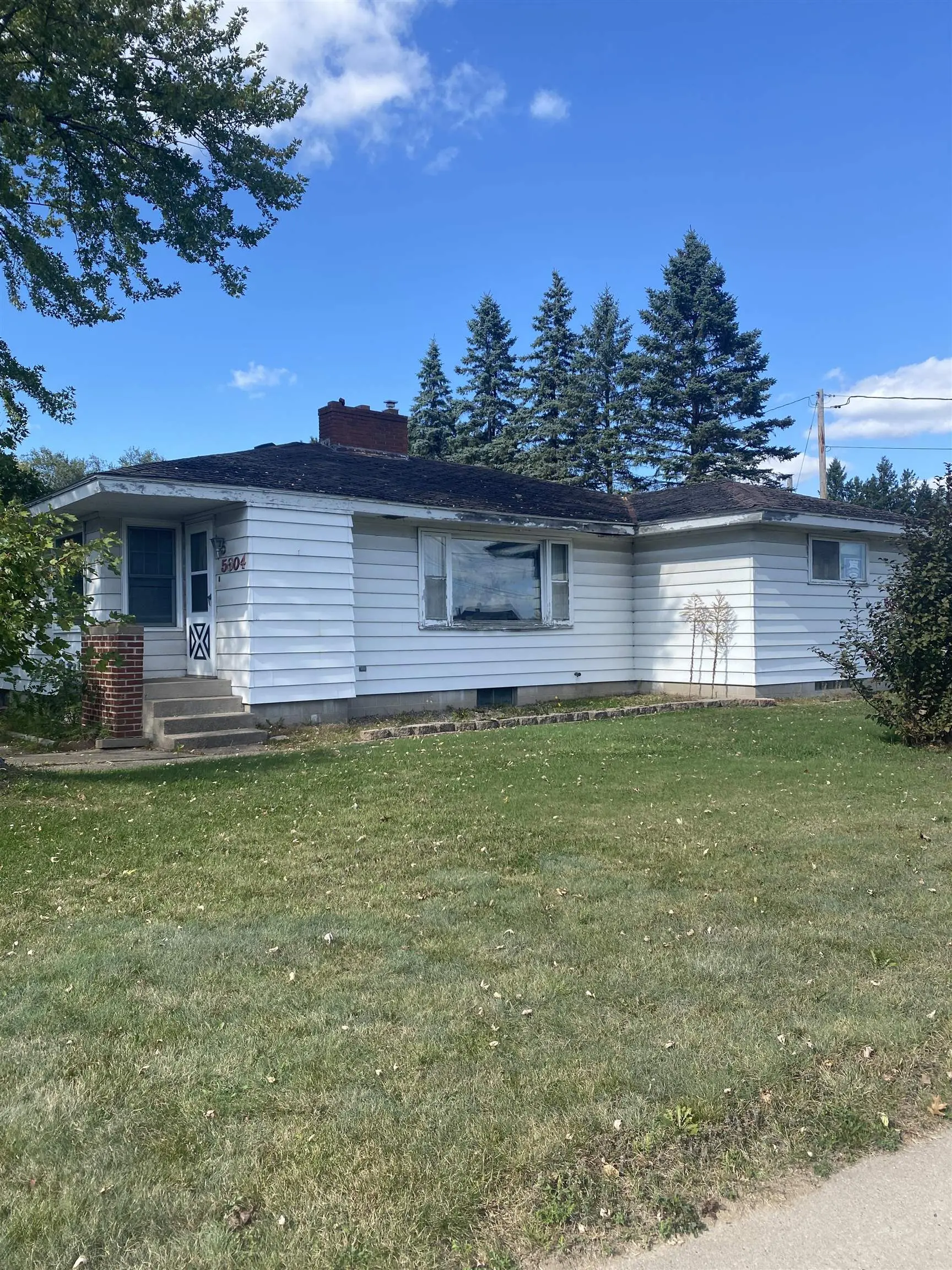 5604 State Highway Business 51, Weston