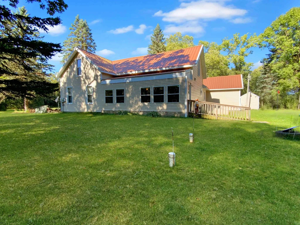 W11160 Apache Road, Plainfield