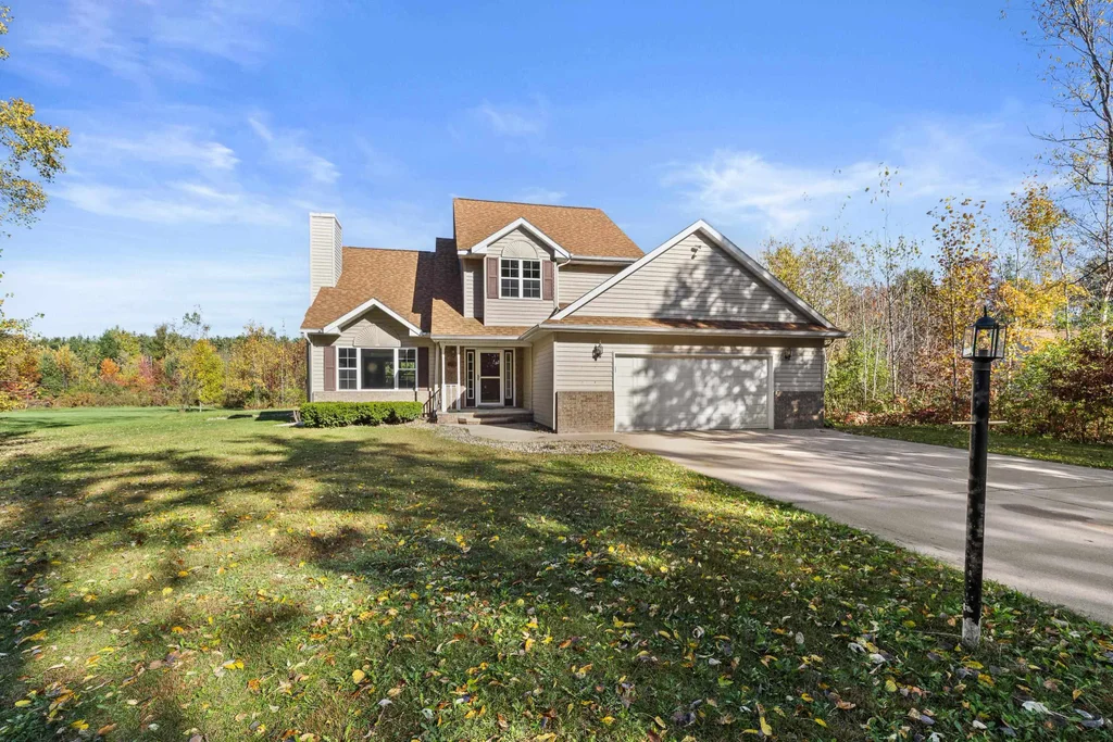 5558 Jacks Drive, Plover