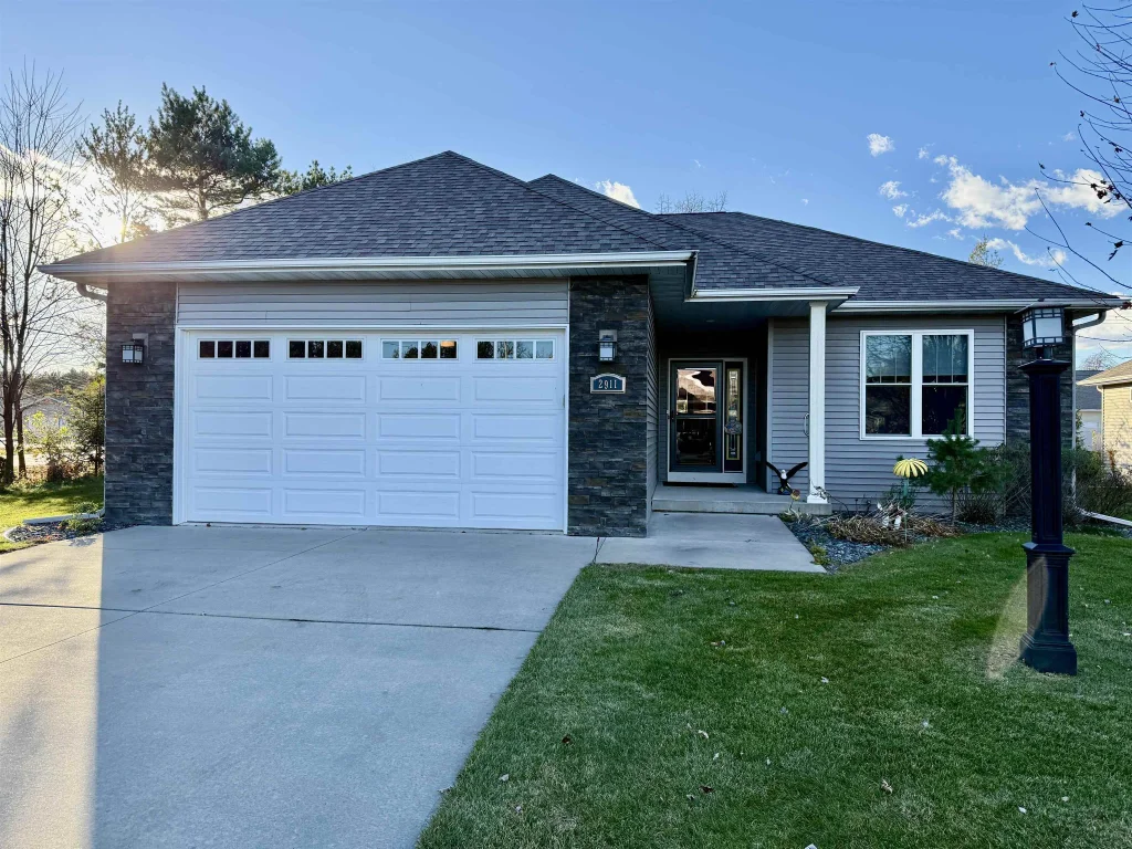 2911 Tuscany Way, Plover