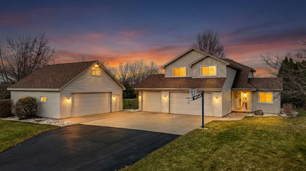 7551 Sunburst Lane, Neenah