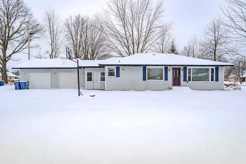 1006 Wisconsin Street, Mosinee