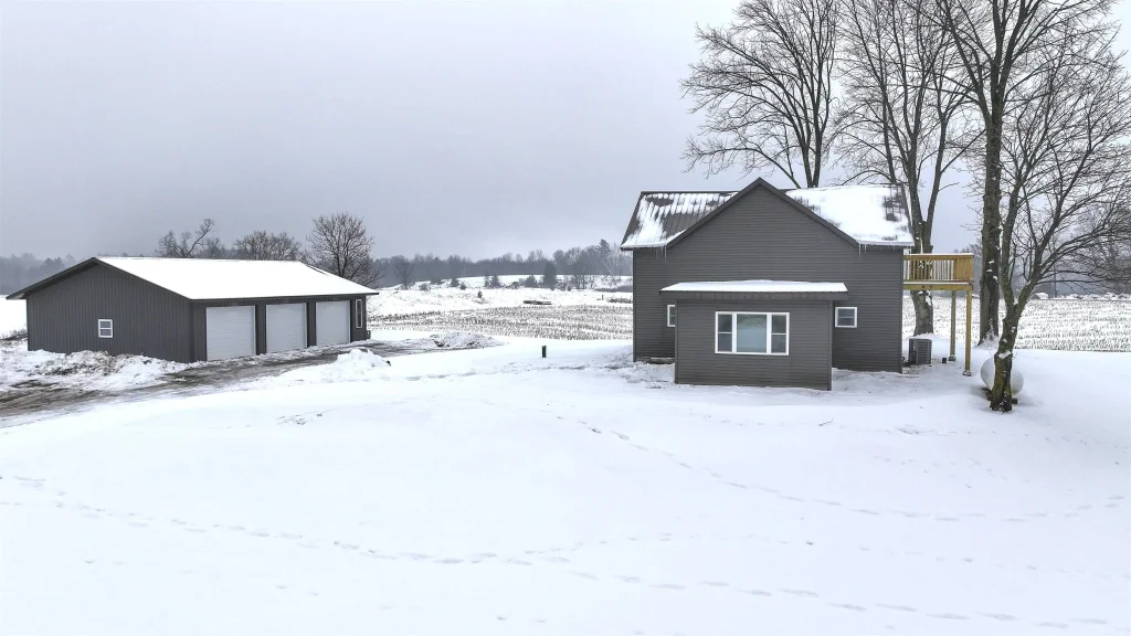 214139 County Road Y, Hatley
