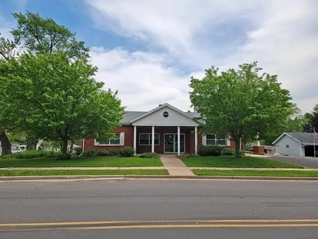 204 S Main Street, Loyal