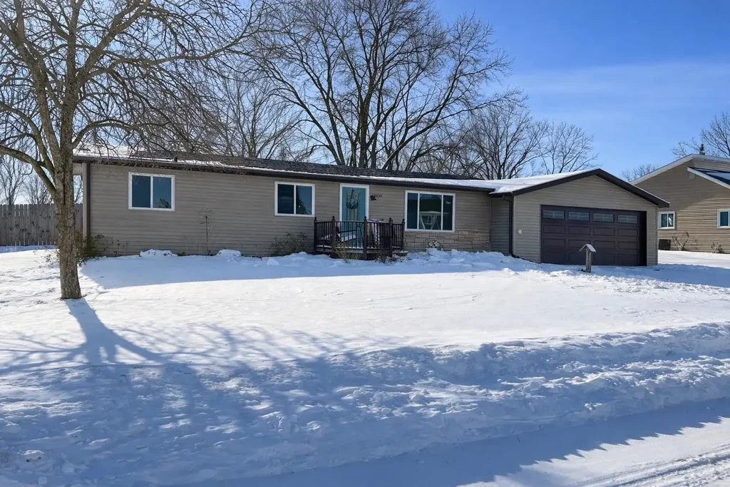 605 E Maple Street, Spencer