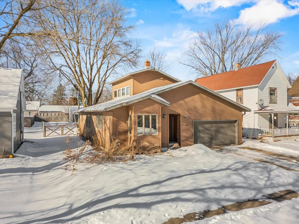 121 N West Street, Loyal