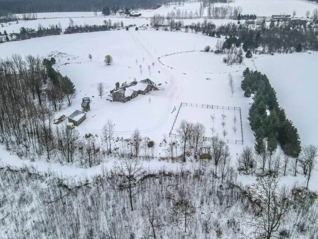 121664 Wozniak Road, Athens