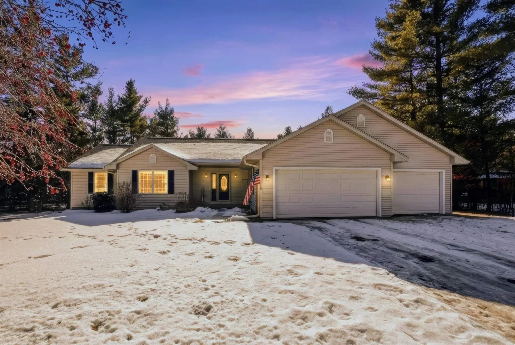 4520 Black Forest Drive, Wisconsin Rapids