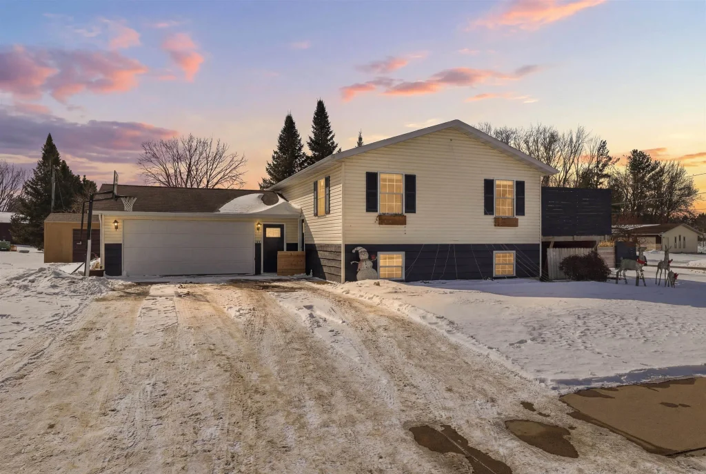 713 Mueller Street, Athens