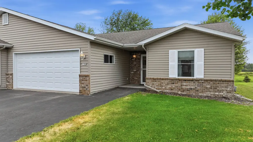 1709 N Hume Avenue, Marshfield