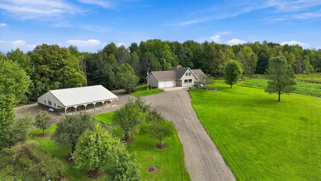 N5050 Highland Drive, Medford