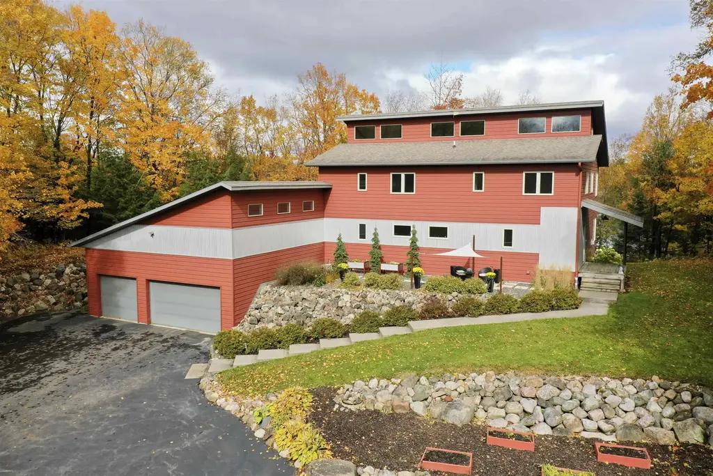 N5044 Langfarm Drive, Medford